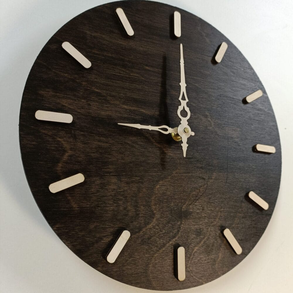 Seinäkello Musta - Minimalismi, kehyksetön
